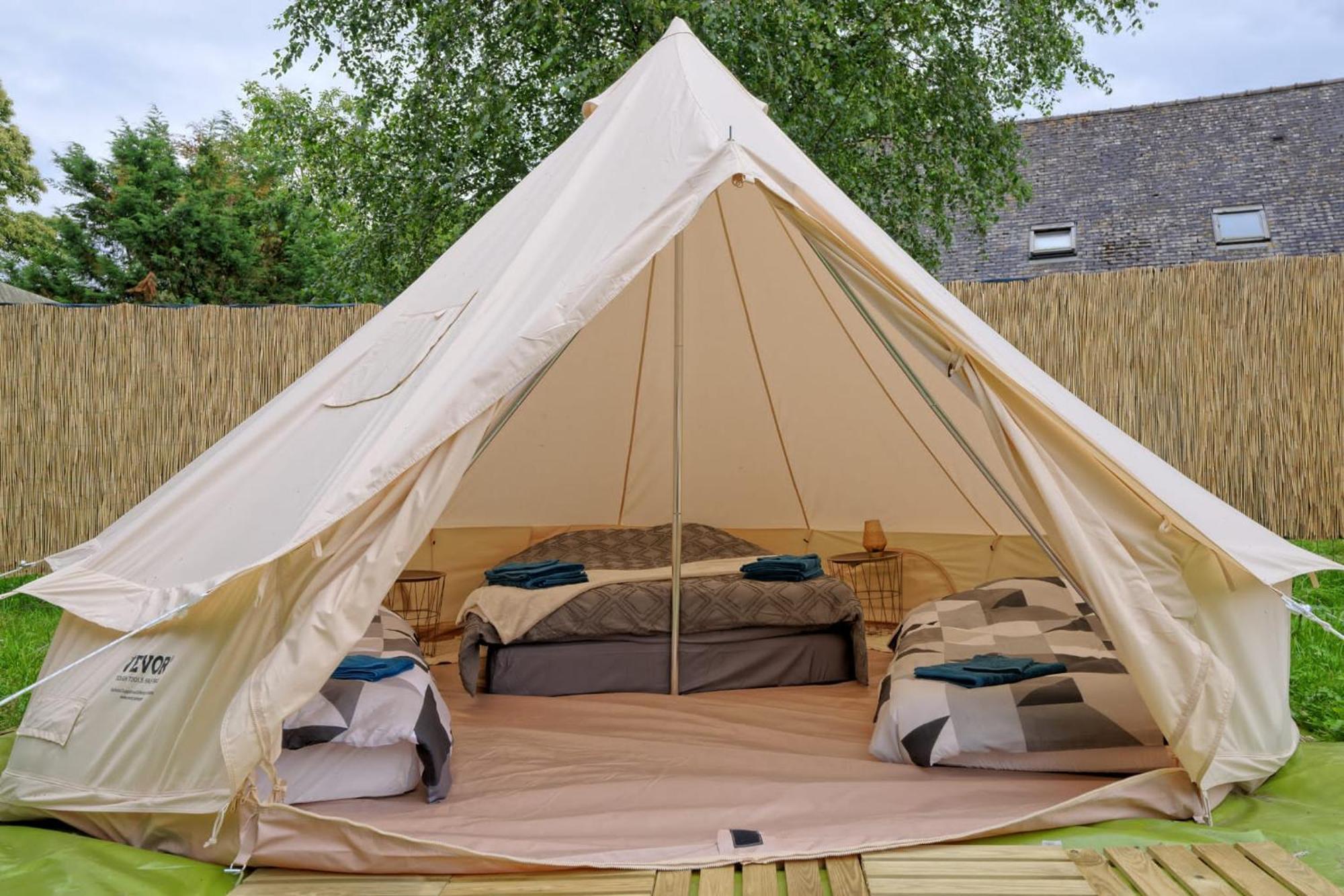 Hotel Tipi Experience L'Echappee Belle à Saint-Maudez Extérieur photo