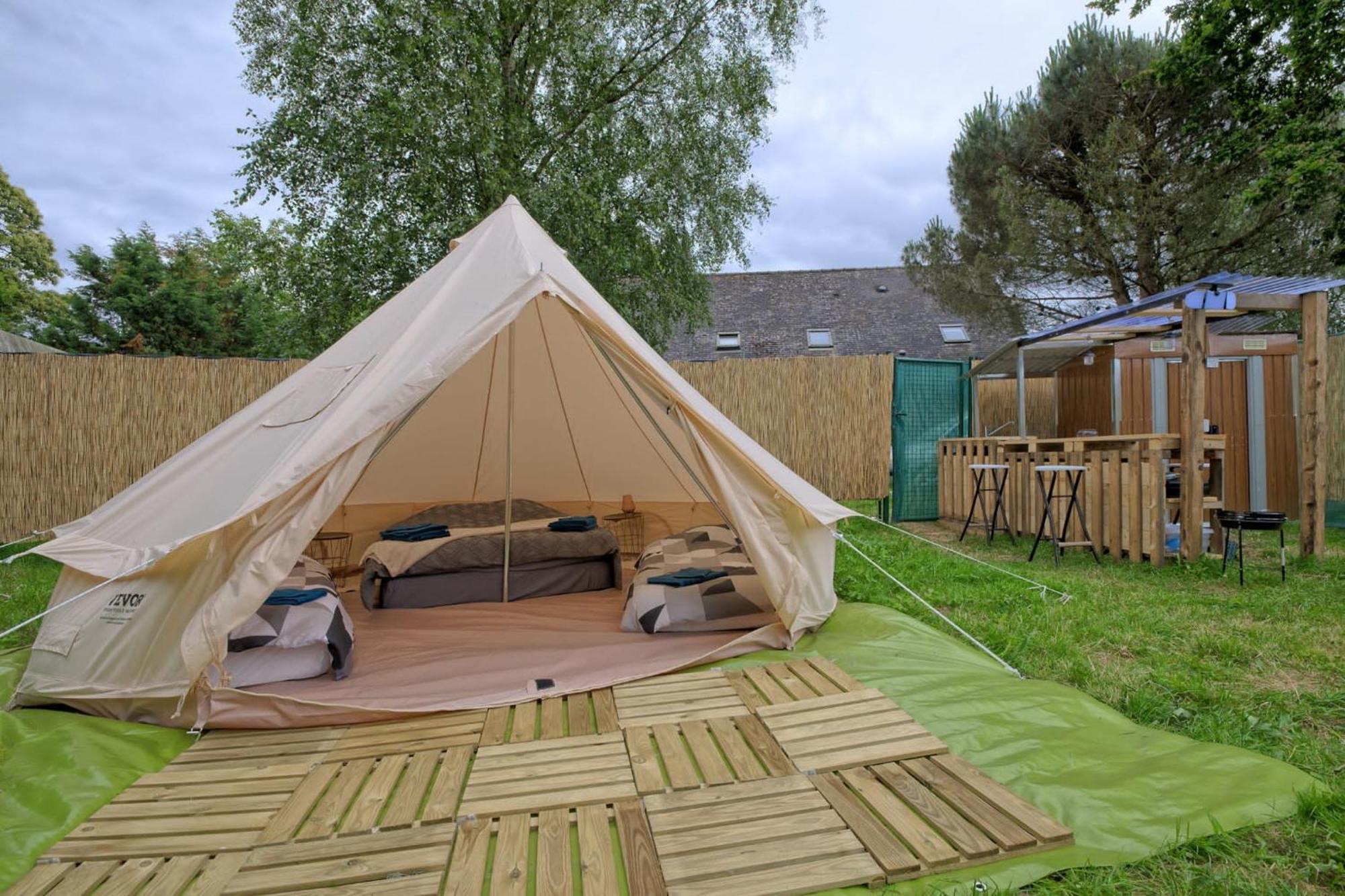 Hotel Tipi Experience L'Echappee Belle à Saint-Maudez Extérieur photo
